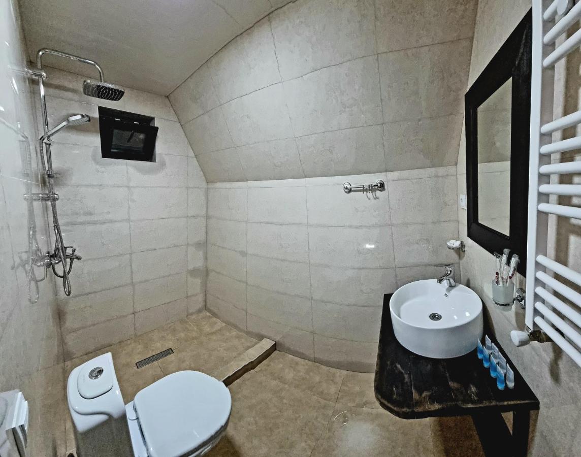 Apartamento Kazbegi Compass Exterior foto